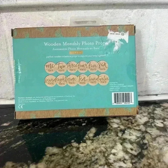 Wooden Monthly Photo Props by Pearhead Kate & Milo for Newborn Baby Pictures NWT - Picture 5 of 6